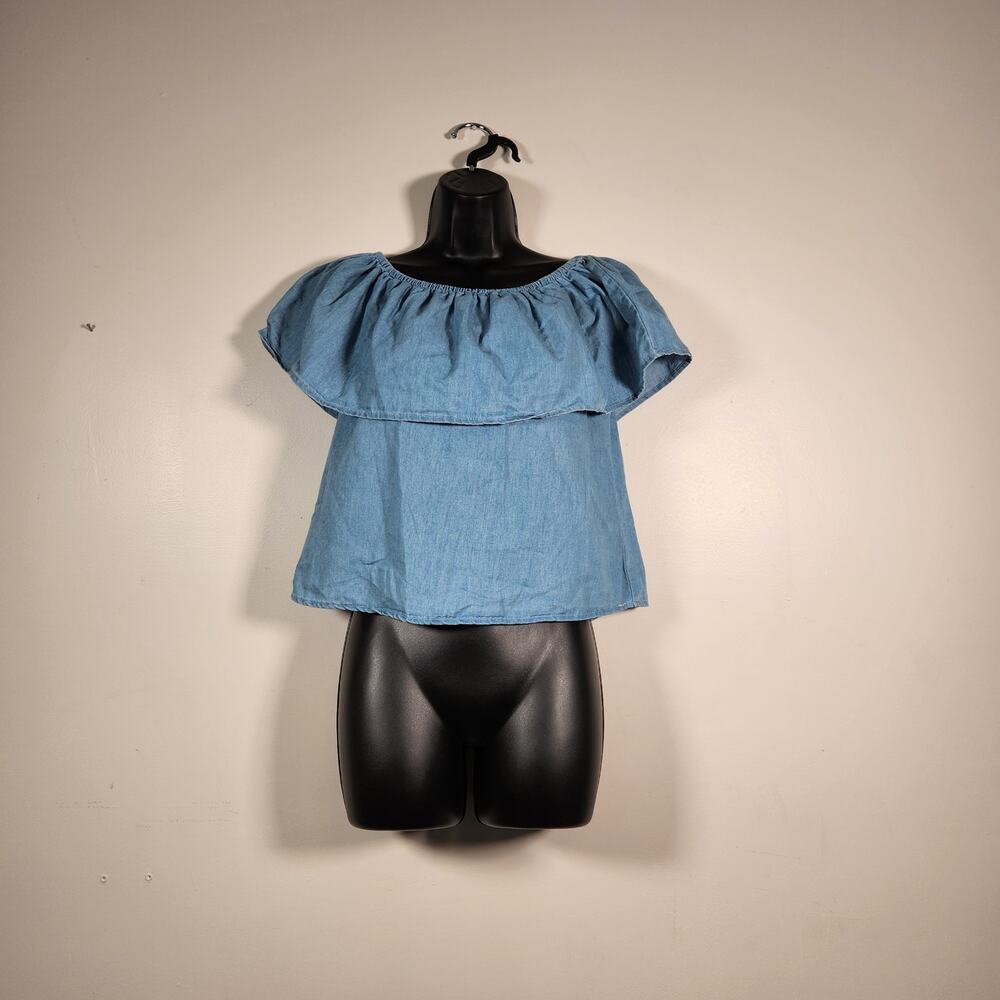 CHARLOTTE RUSSE Crop Top Womens M Blue Chambray Peasant Milkmaid Boho Ruffle